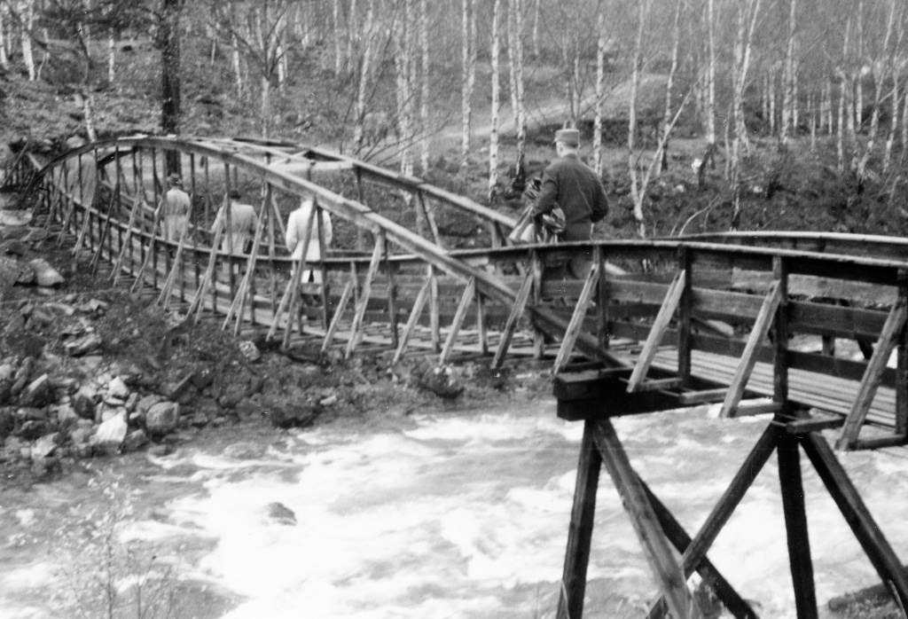 Steinnes.2012-retusjert.jpg Steinnes.2012-retusjert.jpg