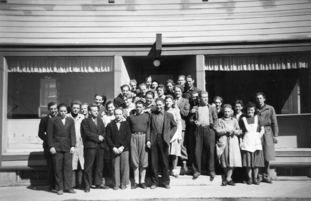 Steinnes.2044-retusjert.jpg Steinnes.2044-retusjert.jpg